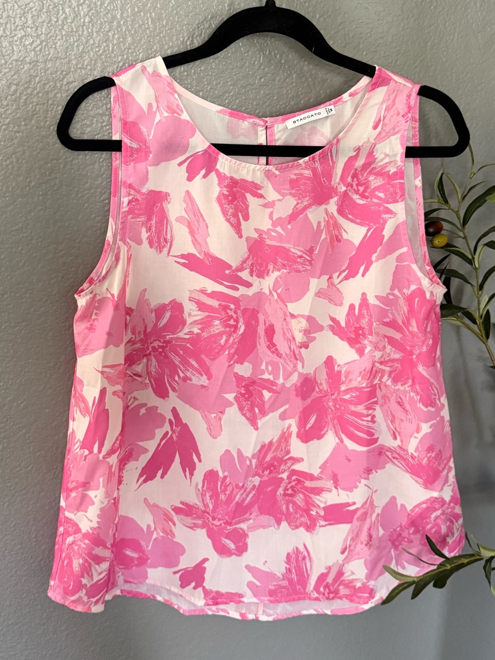Staccato Pink and White Abstract Floral Tank Top